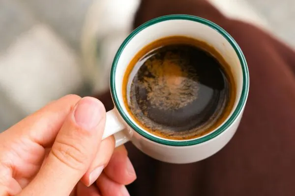 Composto do café reduz risco de doença renal crônica. (Foto: Pexels via Canva)