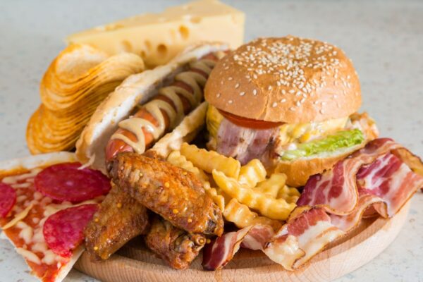 Estudo francês acompanhou mais de 105 mil pessoas por 7 anos. (Foto: Oleksandranames via Canva)