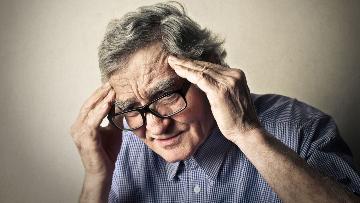 Mudanças no cérebro explicam a queda da memória com a idade. (Foto: Getty Images via Canva)