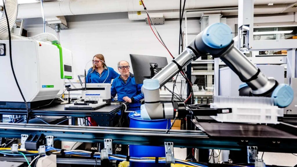 Laboratório Argonne testa milhares de baterias em meses (Imagem: Laboratório Nacional de Argonne)
