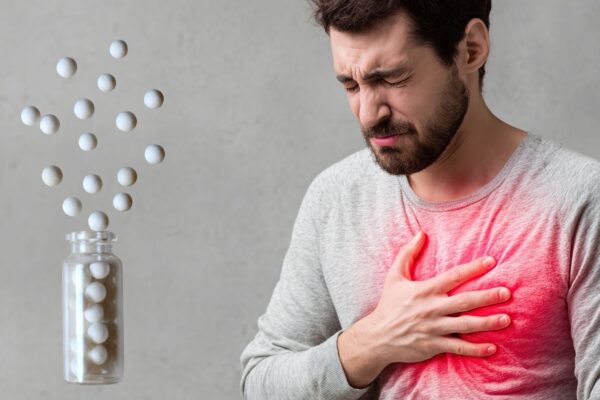 Tratamento inovador mira partícula ligada a infartos. (Foto: Rooro Jhong Rhang e Africa Images via Canva)