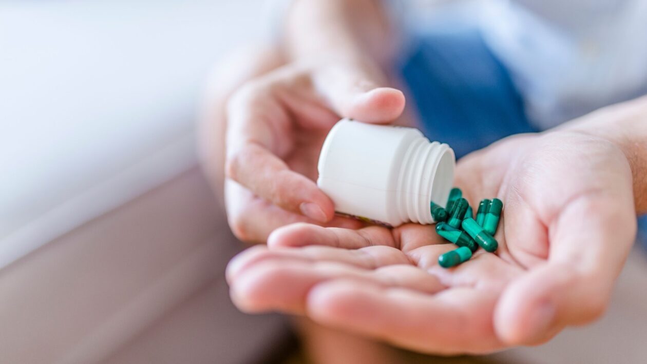 Tecnologia do MIT confirma uso correto de medicamentos. (Foto: Getty Images via Canva)