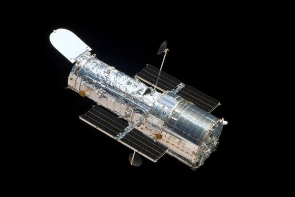 Hubble entra em contagem regressiva para sua queda na Terra (Imagem: NASA)