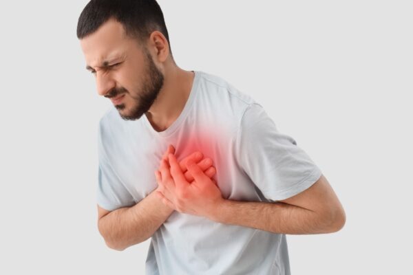 Estudo revela regeneração celular no coração humano. (Foto: Pixelshot via Canva)