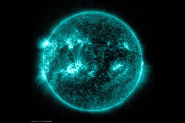 Tempestade solar de classe X pode trazer auroras até latitudes médias (Imagem: Observatório de Dinâmica Solar da NASA)