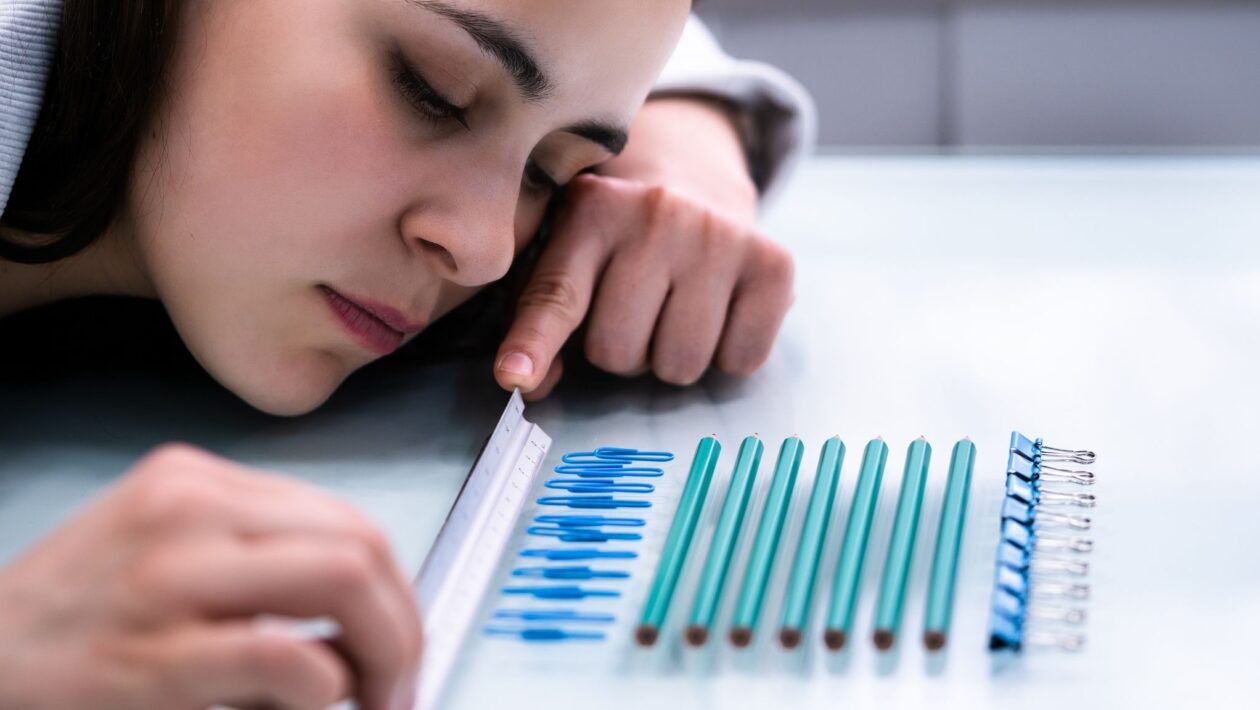 Inflamação cerebral pode gerar ações repetitivas conscientes. (Foto: Getty Images via Canva)