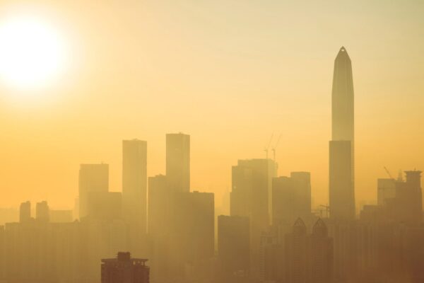 Calor extremo cria nanopartículas invisíveis no ar (Imagem: Getty Images via Canva)