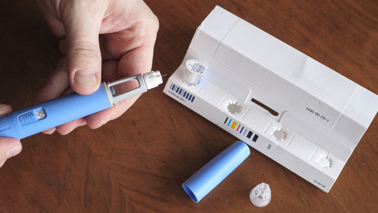 Perda de peso rápida pode aumentar risco de pancreatite. (Foto: Getty Images via Canva)