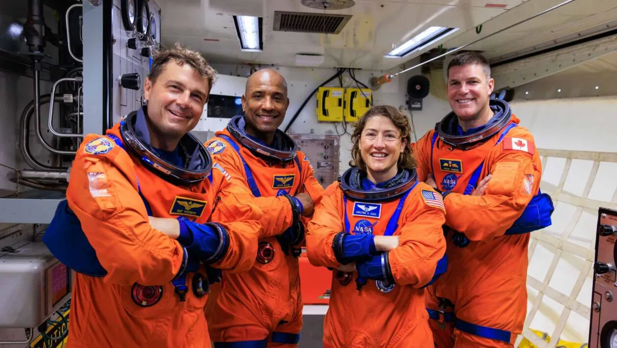 Astronautas da Artemis II testam acesso à nave no Kennedy Space Center antes do lançamento (Imagem: NASA/Frank Michaux)