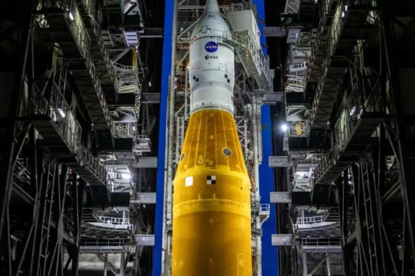 NASA corrige falha e mantém Artemis 2 rumo à Lua (Imagem: NASA/Ben Smegelsky)