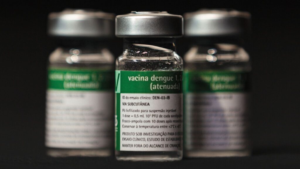 Dose única garante ampla cobertura e adesão da população. (Foto: Instituto Butantan / Reprodução)