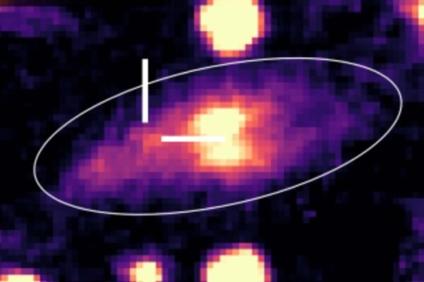 HST com filtro F160W (equivalente à banda H; central) (Imagem adaptada de Jonathan Carney et al 2025 ApJL 994 L46/ CC BY-SA 4.0)