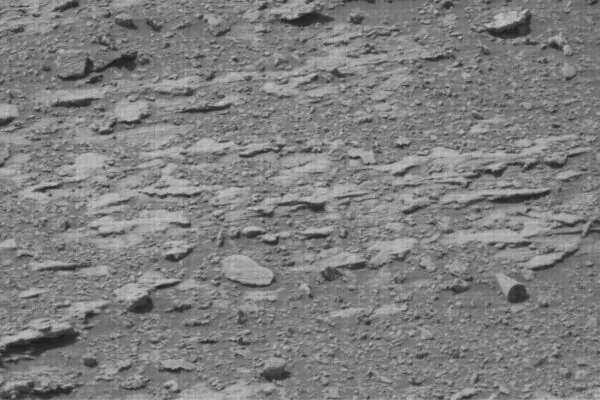 Objeto cilíndrico em Marte intriga cientistas e gera debate (Imagem: NASA/JPL-Caltech/MSSS)