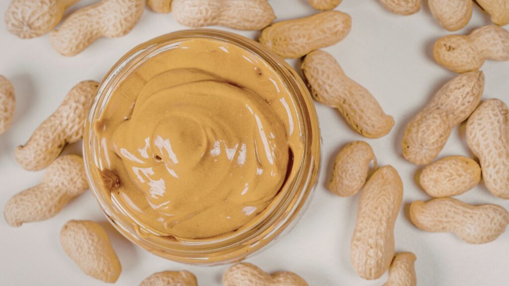 Consumo moderado traz benefícios à saúde. (Foto: Pindaru's Images via Canva)