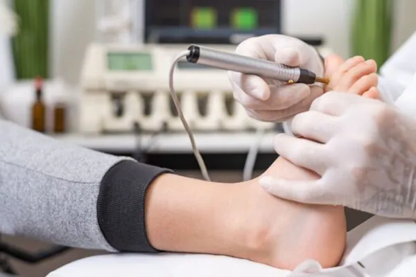 Biorressonância quântica não tem comprovação científica. (Foto: Getty Images via Canva)