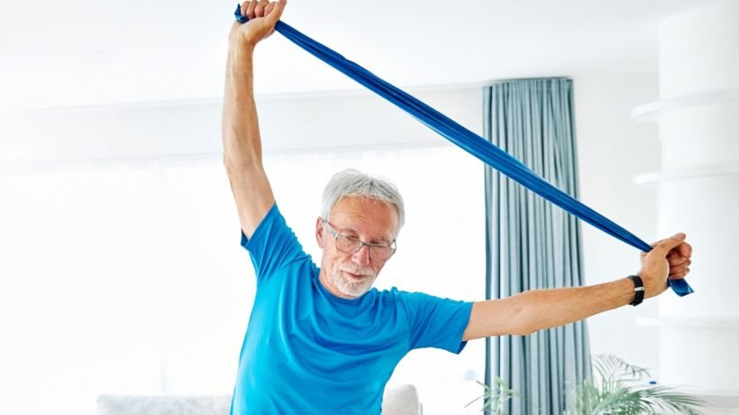 Pequenas mudanças de rotina afetam saúde e envelhecimento. (Foto: Milan Radulovic via Canva)