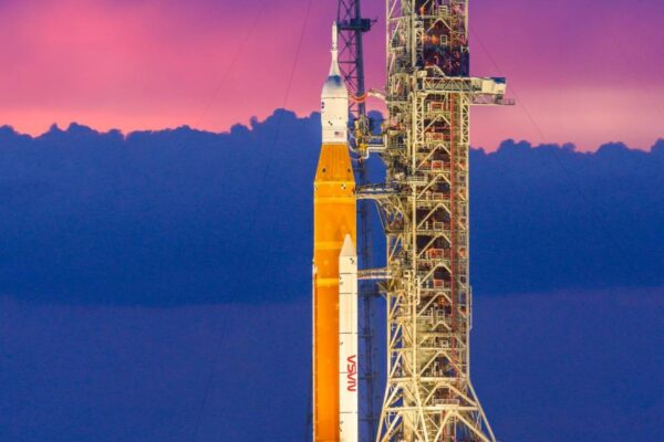 NASA autoriza Artemis II; lançamento rumo à Lua pode ocorrer em 1º de abril (Imagem: NASA/Eric Bordelon)