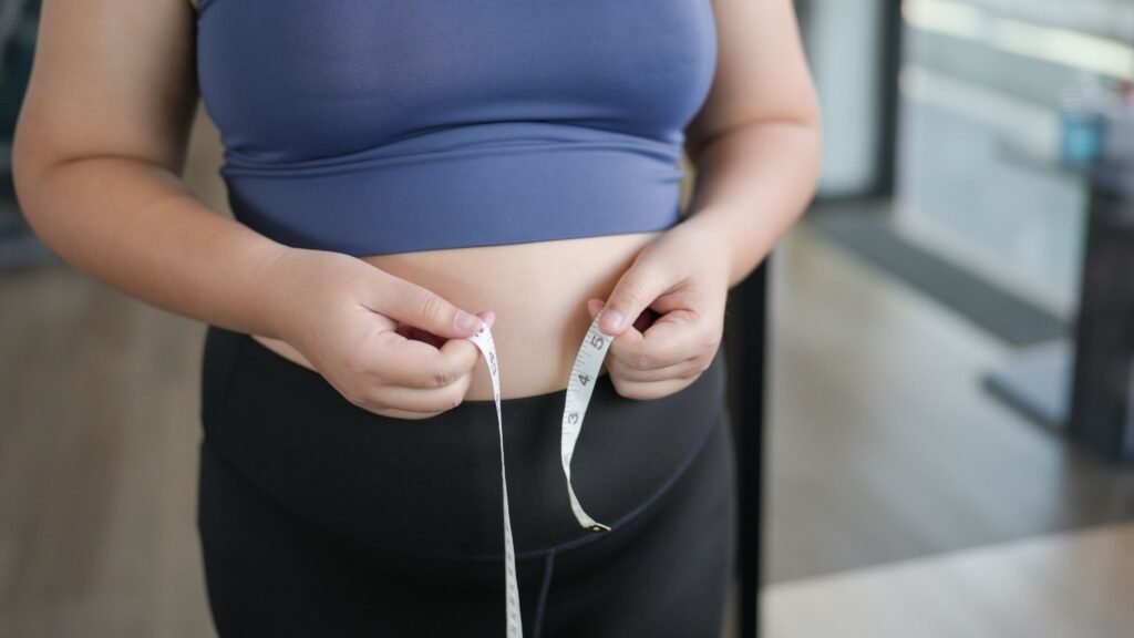 Substância atua no cérebro e reduz ingestão. (Foto: Charliepix via Canva)