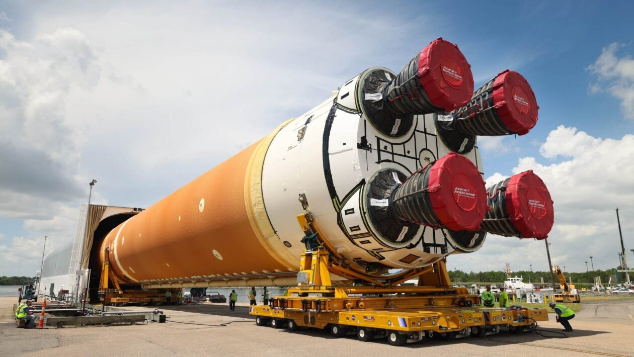 Novo estágio pode tornar viagens da Artemis mais eficientes (Imagem: NASA/Evan Deroche)