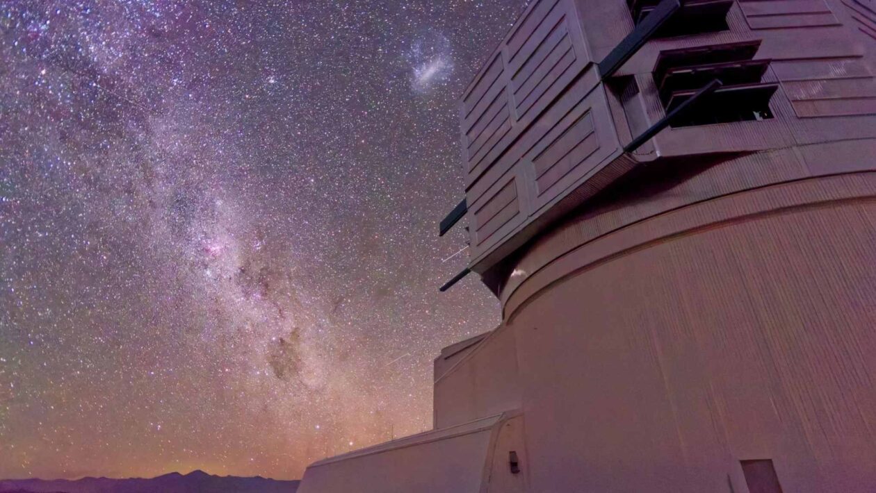 Observatório Rubin envia 800 mil alertas sobre eventos cósmicos (Imagem: NSF–DOE Rubin Observatory/NOIRLab/SLAC/AURA/W. O'Mullane)