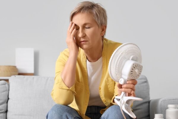 Terapia hormonal pode trazer benefícios à saúde. (Foto: Pixelshot via Canva)