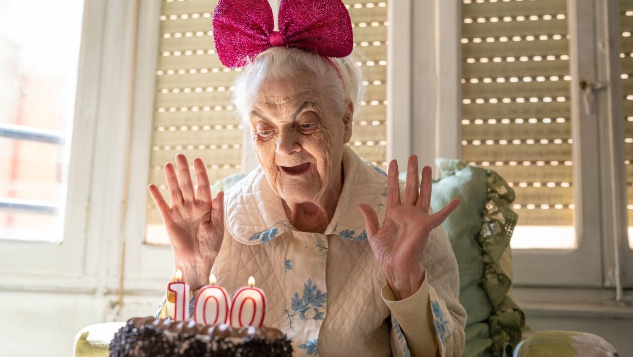 Baixo peso reduz chance de chegar aos 100. (Foto: Getty Images via Canva)