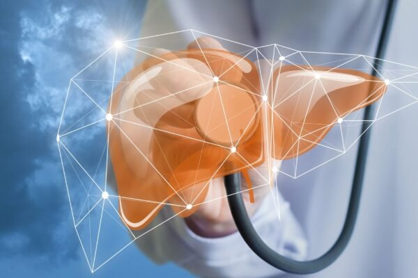 Vitamina B3 pode reduzir gordura no fígado. (Foto: Getty Images via Canva)