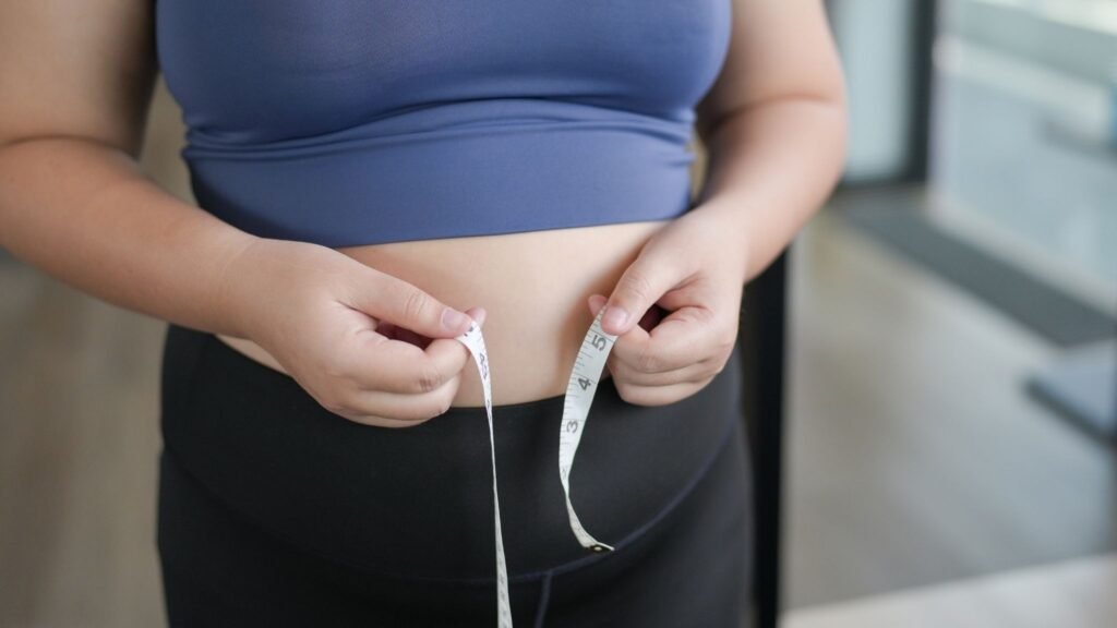 Gordura corporal muda o diagnóstico nutricional. (Foto: Charliepix via Canva)