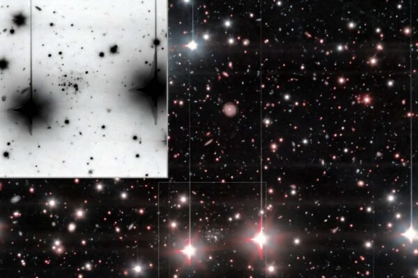 Imagem do OSIRIS+ destaca Andrômeda XXXVI; zoom revela sobredensidade entre estrelas brilhantes (Imagem: Joanna D. Sakowska et al, arXiv/ 2026)