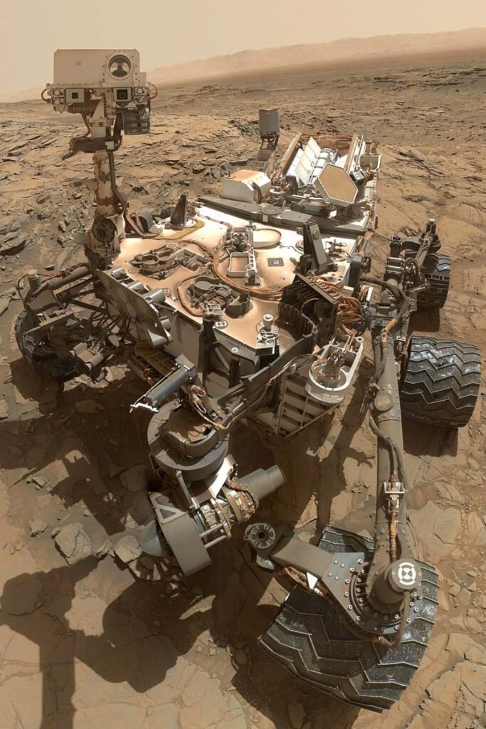 Selfie do Curiosity mostra perfuração em arenito no Monte Sharp, sol 1126 (Imagem: NASA)