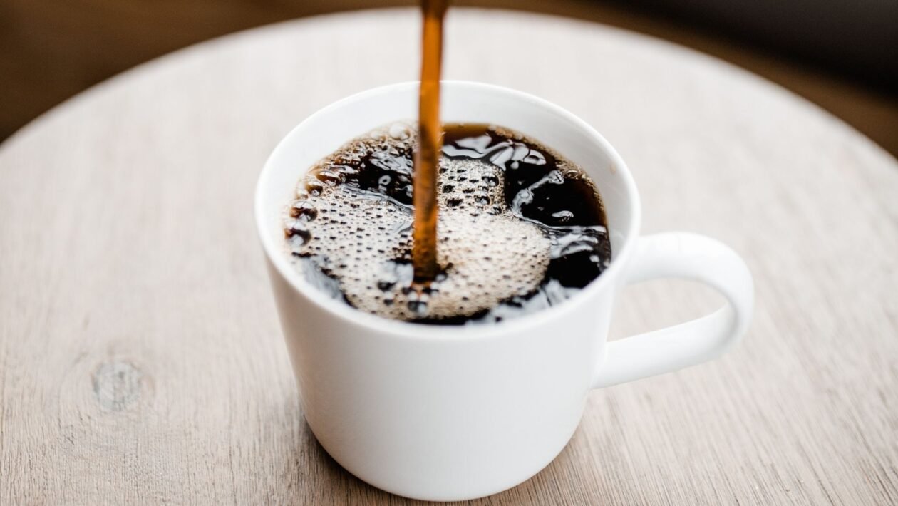 Cafeína influencia escolhas alimentares. (Foto: Pexels via Canva)