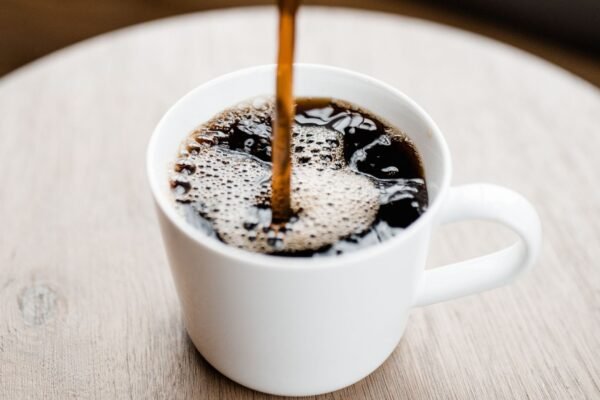 Cafeína influencia escolhas alimentares. (Foto: Pexels via Canva)