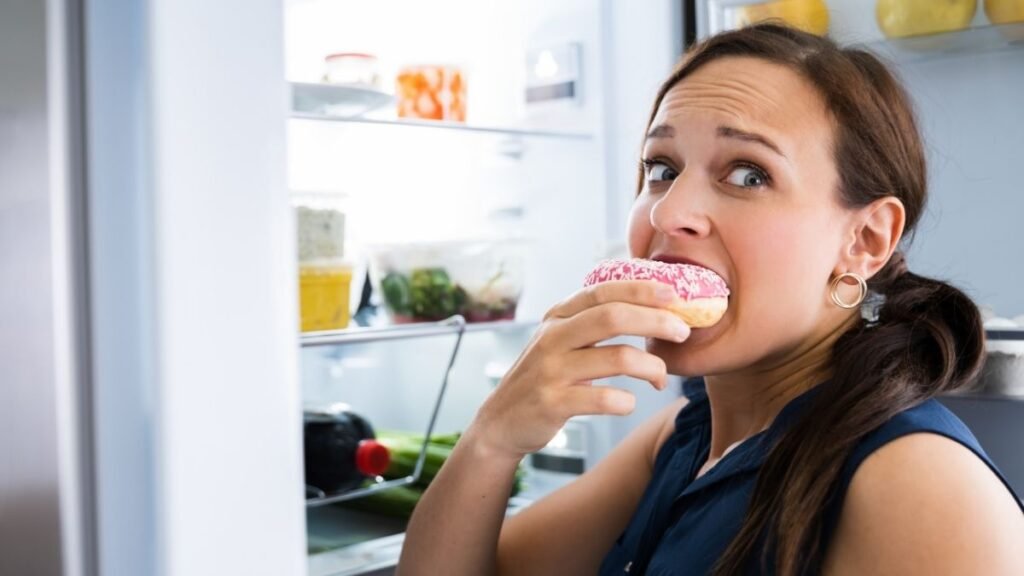Rotina alimentar impacta mais que a dieta. (Foto: Getty Images via Canva)