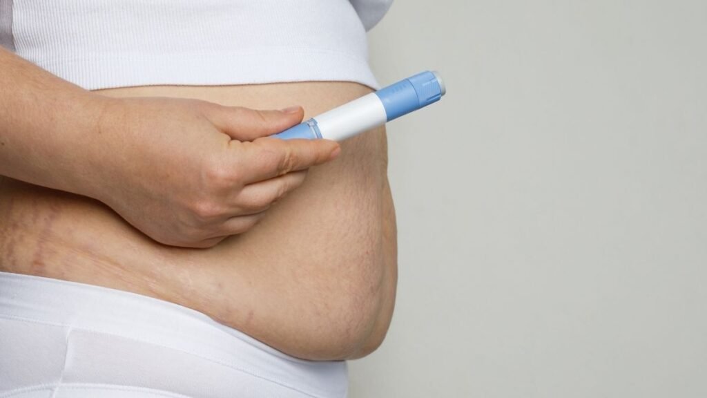 Remédio impacta gordura no fígado e saúde geral. (Foto: Getty Images via Canva)