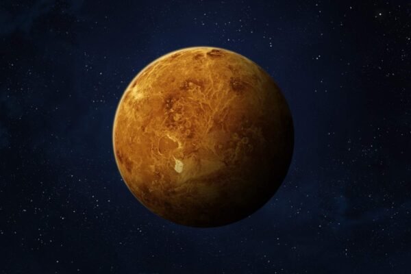 Vida em Vênus pode ter origem terrestre, sugere nova pesquisa científica (Imagem: Getty Images via Canva)
