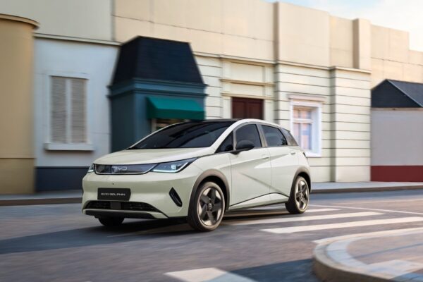 BYD lança chip próprio para carros autônomos e entra na disputa global dos semicondutores. (Imagem: BYD/ X)