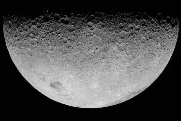 NASA cria material inovador capaz de resistir ao calor extremo das rochas lunares. (Imagem: NASA)