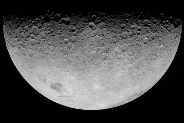 NASA cria material inovador capaz de resistir ao calor extremo das rochas lunares. (Imagem: NASA)
