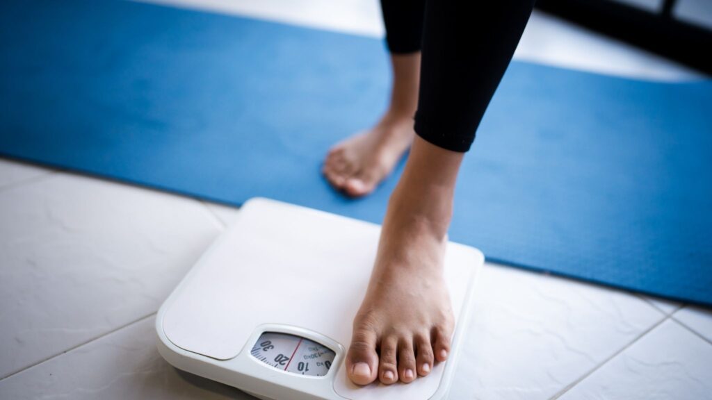 Maior emagrecimento, menor risco cardiovascular. (Foto: Charliepix via Canva)