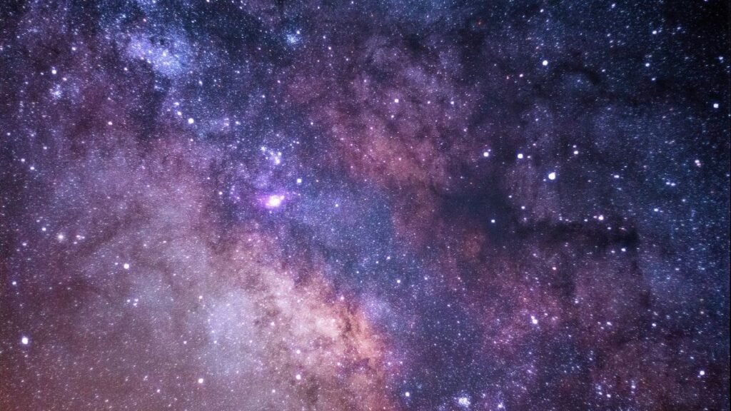 Após 10 anos, experimento reacende mistério sobre a força que molda o universo. (Imagem: Pixabay via Canva)
