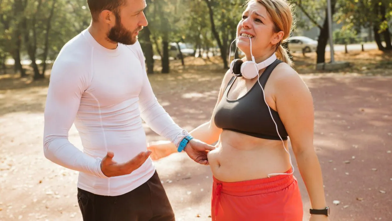 Hormônios e insulina influenciam a cintura abdominal. (Foto: Getty Images via Canva)