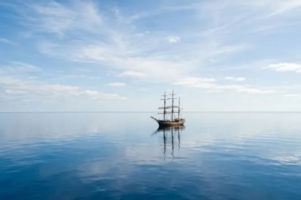 Regiões do oceano onde o vento quase desaparece revelam a complexidade do clima global (Imagem: Fala Ciência via Gemini)