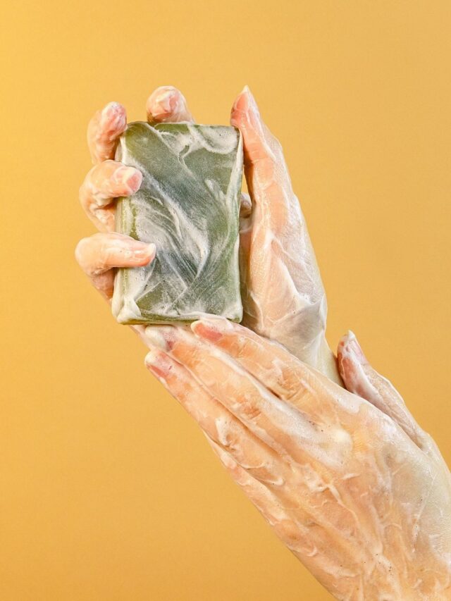 3 ingredientes que você deve evitar no sabonete do dia a dia