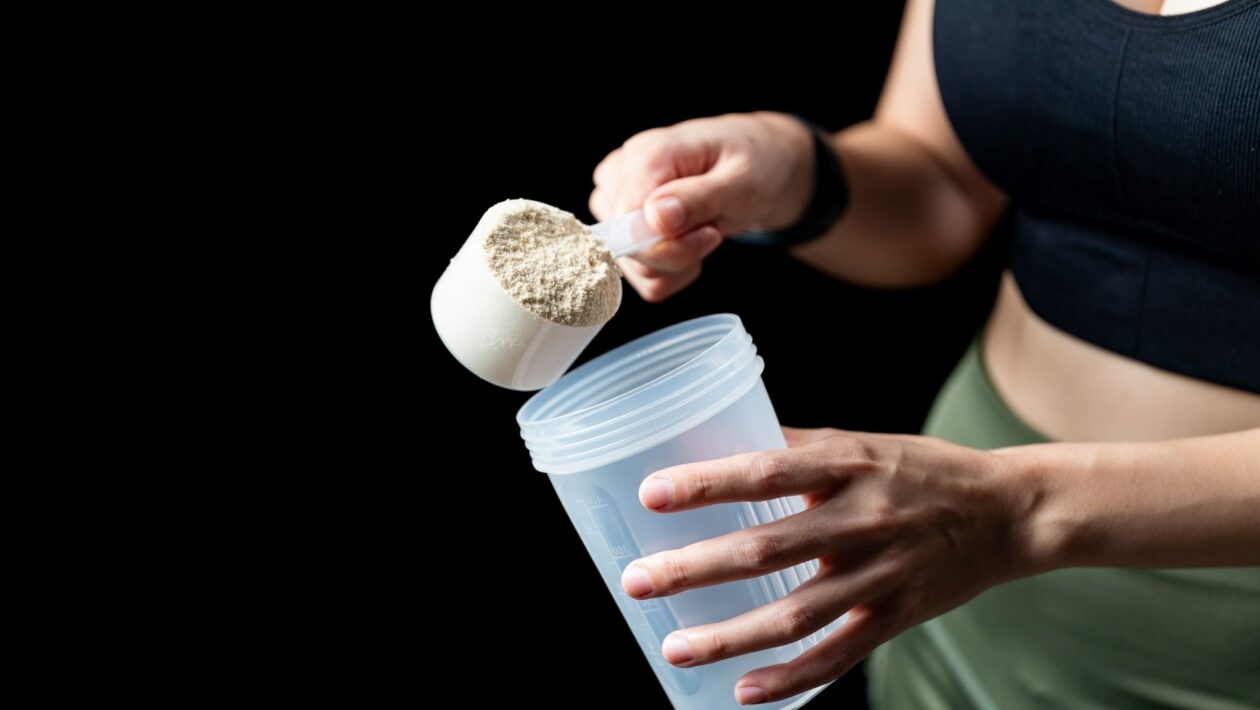 Nem todo preparo preserva a qualidade do whey. (Foto: Getty Images via Canva)