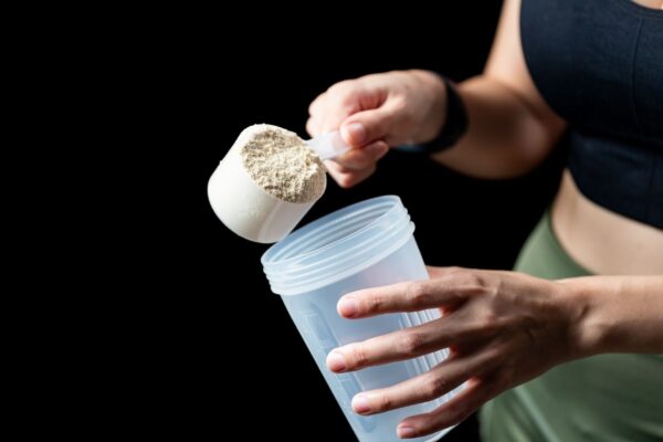 Nem todo preparo preserva a qualidade do whey. (Foto: Getty Images via Canva)