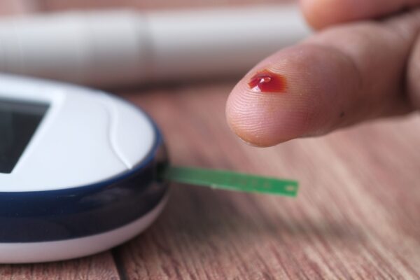 Reverter pré-diabetes reduz risco cardíaco em 58%. (Foto: Pexels via Canva)
